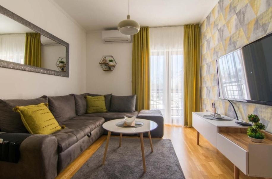 Apartment Carobni Breg